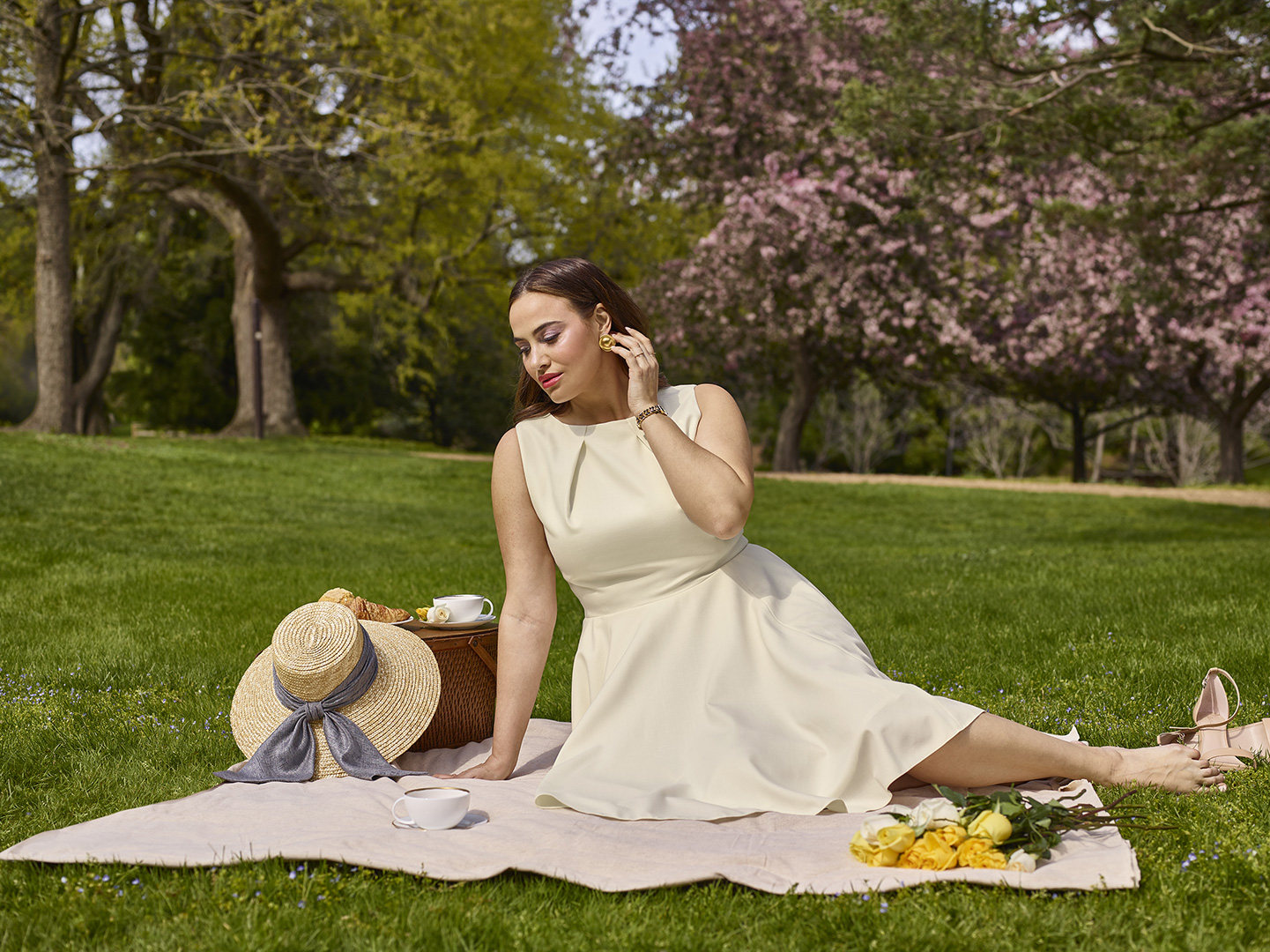 Women's Custom Clothing                                                                                                                                                                                                                                   , Women's Pearl White Sleeveless Dress