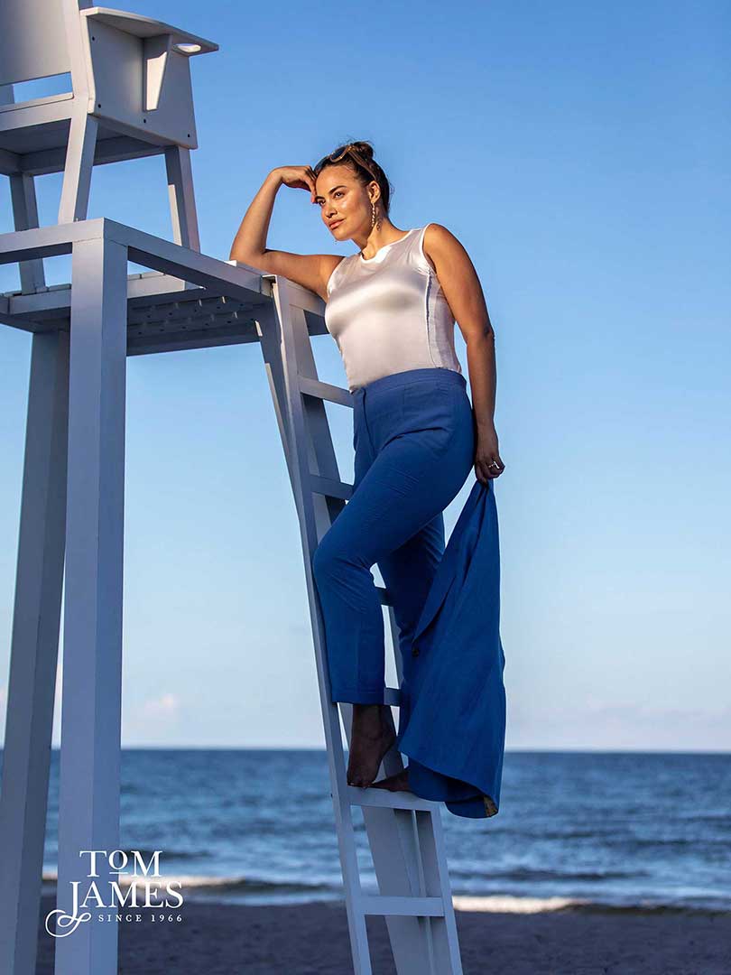 Women's Sleeveless Blouse