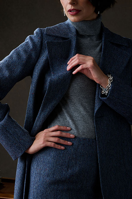 Fall/Winter 2025 Women's Lookbook                                                                                                                                                                                                                         , Gray Cashmere Turtleneck