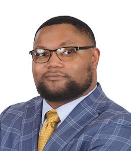 Avion Lindsey of Tom James Company